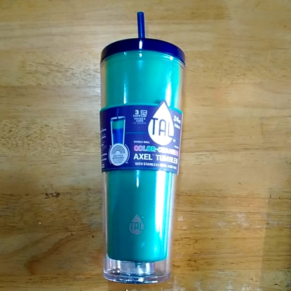Color changing axel tumbler